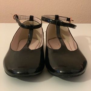 Ruby and Bloom Patent leather Mary Jane shoes.